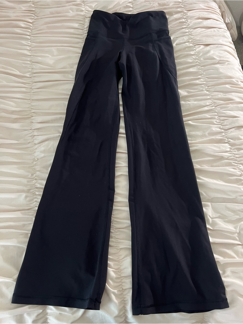 Women’s Black Flared Yoga Pants - old navy